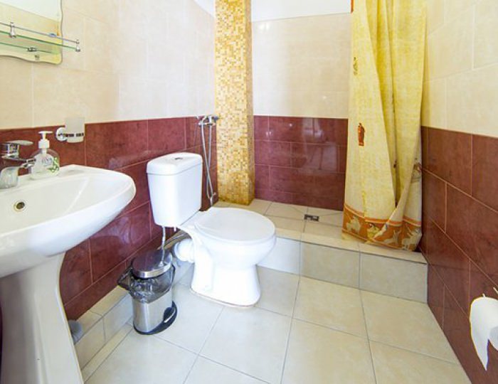 Полулюкс 4-местный 1-комнатный - Гостиница «Белые скалы»